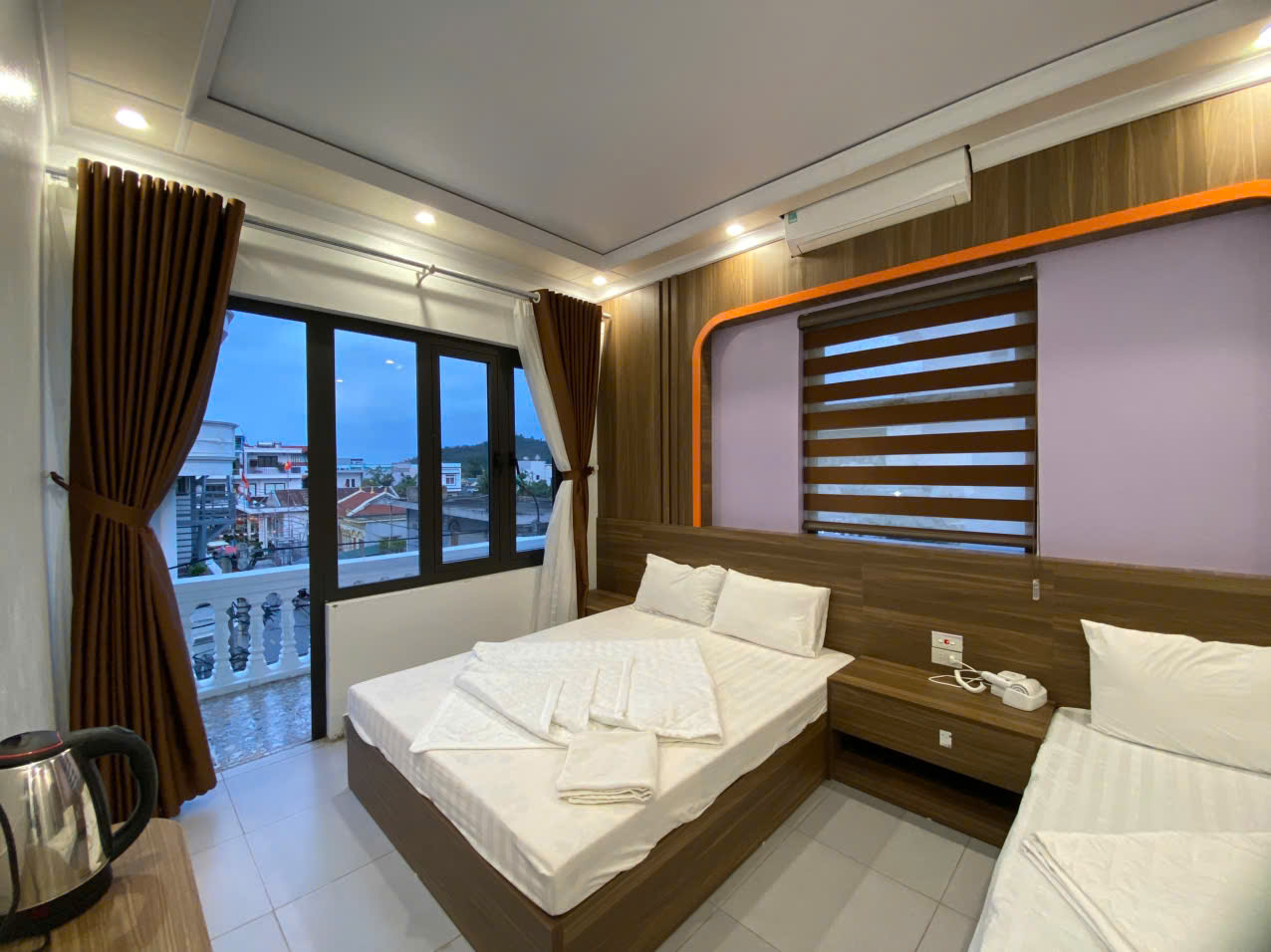 hải huyền quan lạn